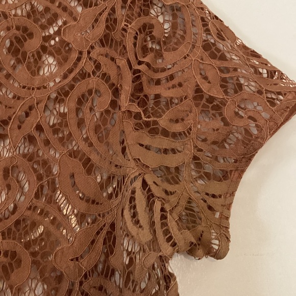LOFT Short Sleeve Lace Top Size M - Picture 3 of 8